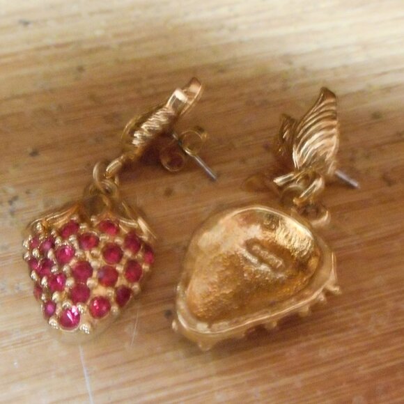 EARRINGS - STRAWBERRY EARRINGS - DANGLE EARRINGS - Picture 1 of 4